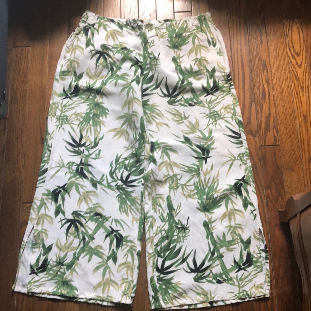 EUC J. Jill linen palm leaf wide leg crops Size M